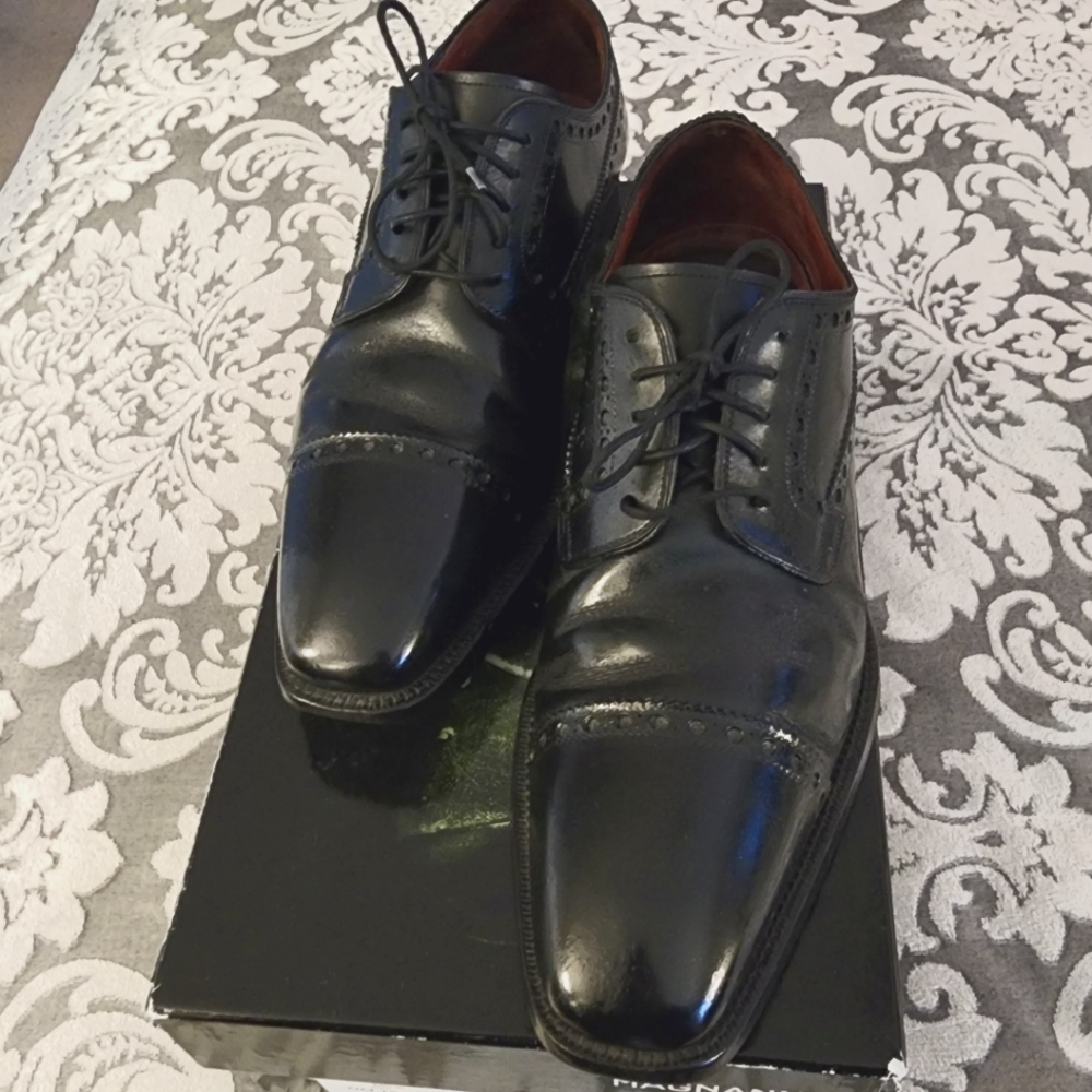 Mens dress shoes size 7.5 -40 Magnanni style NM 16674 Black 15200 used like new